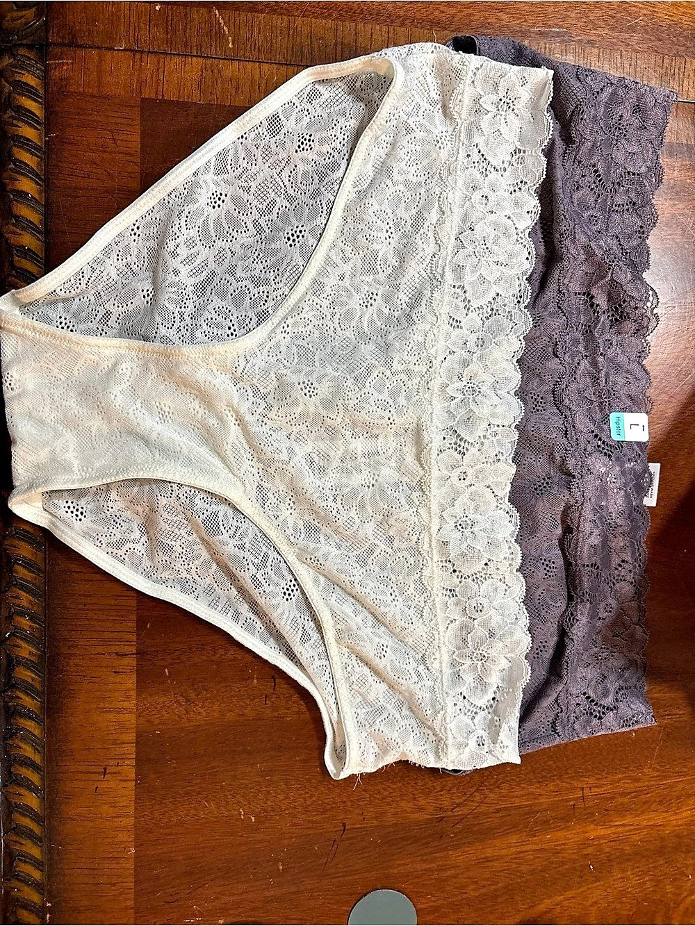 Hanky Panky Signature Lace Boyshorts White & Purple